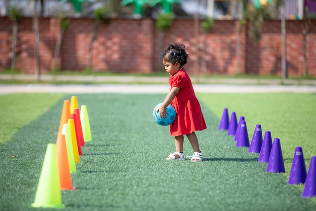 曼联7000万签沃顿有一前提，阿莫林自信可实现！卡里克钦点其接班
